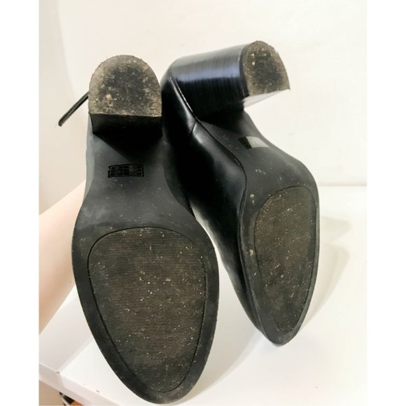 Sade Black Heeled Booties From Just Fab - Picture 15 of 15